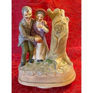 1970s Elderly Married Couple Love Carved Heart Tree Music Box Price Import Japan